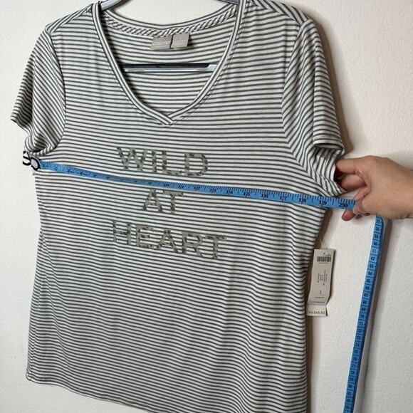 NWT Chico's Zenergy Wild At Heart Olive White Stripe V-Neck Tee  1 - Picture 12 of 13
